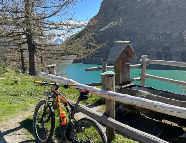 Il lago  di Rochemolles